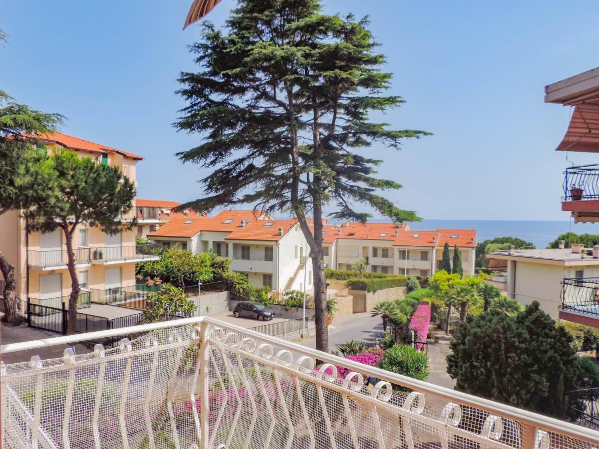 H11 Terrazzo Al Mare - Riva Ligure - Spiagge Lejlighed Eksteriør billede